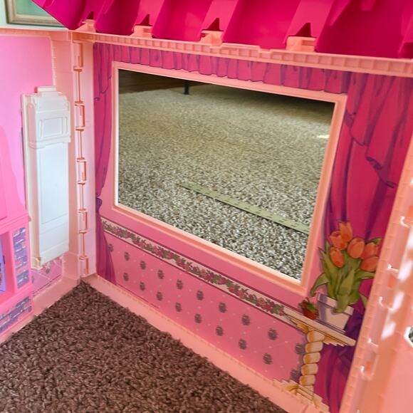 Vintage Barbie Fold 'n Fun Home - Incomplete - Picture 16 of 16